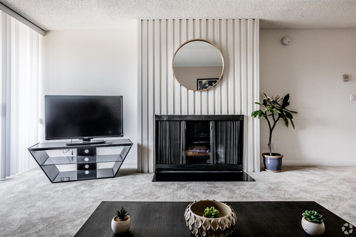 Glen Arbor Villas Apartments in Los Angeles, CA Westside Rentals