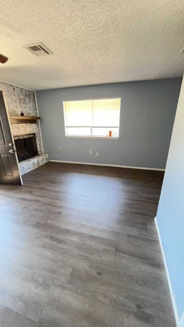 Foto del edificio - 6619 NW Denver Ave