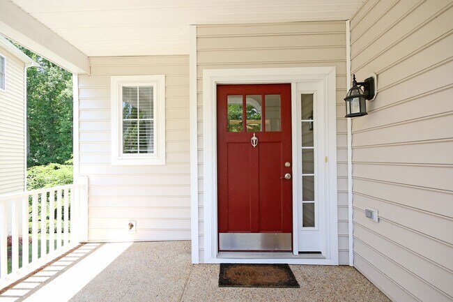 Foto del edificio - Dog-Friendly Brookwood Home Near UVA Medical Center & Downtown