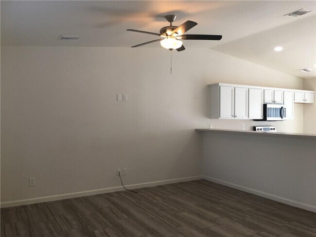 Building Photo - 5085 S Jacaranda Pl