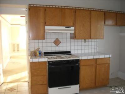Interior Photo - 206 Arkansas St
