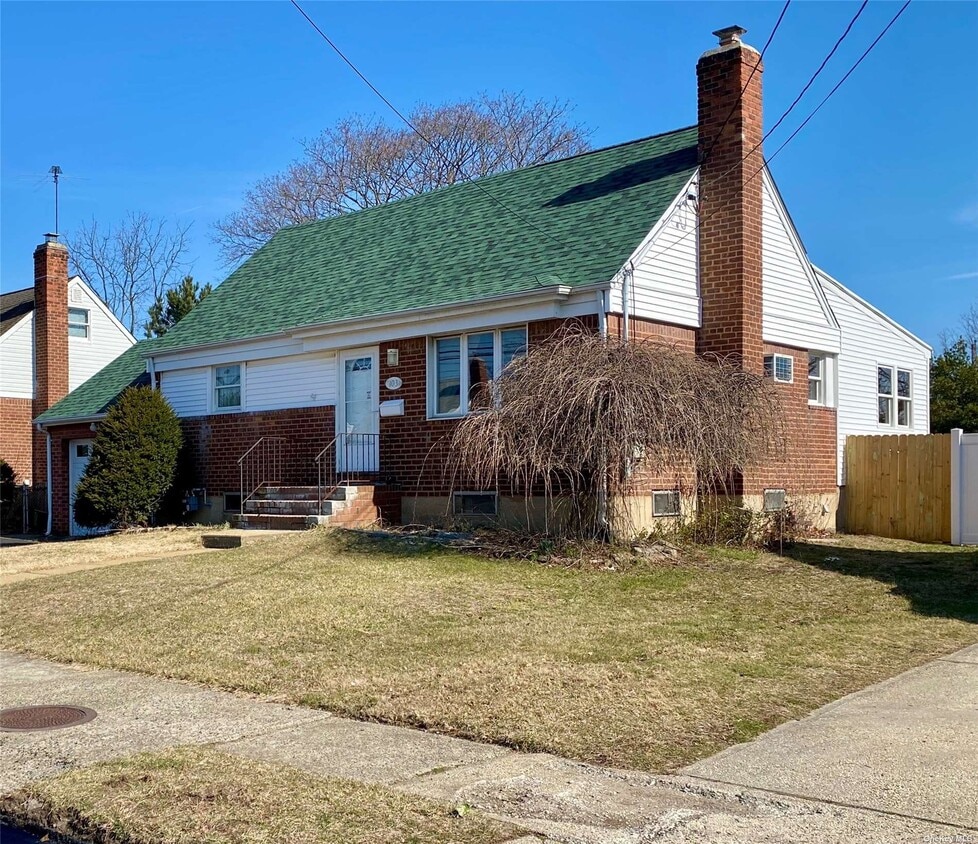 Building Photo - 103 Soifer Ave