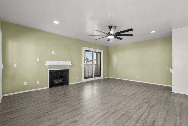 Building Photo - 9346 N Van Nuys Blvd W