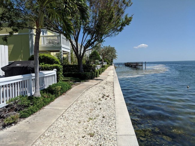 Building Photo - Waterside Coquina Key South