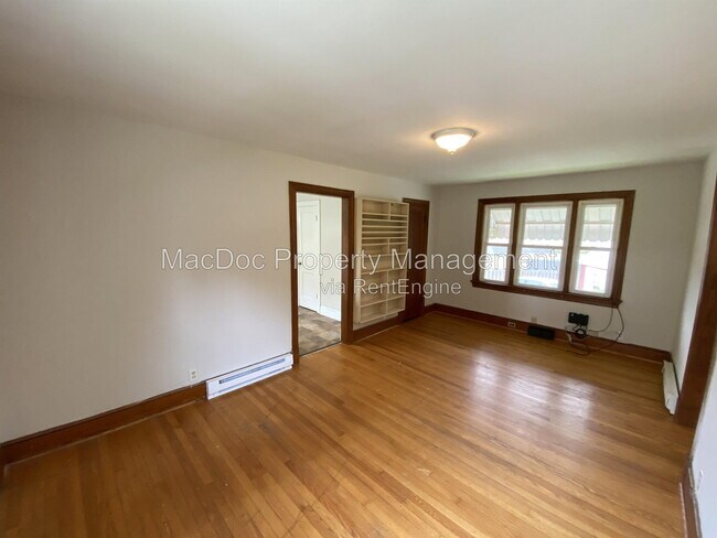 Foto del edificio - 181 Truslow Rd
