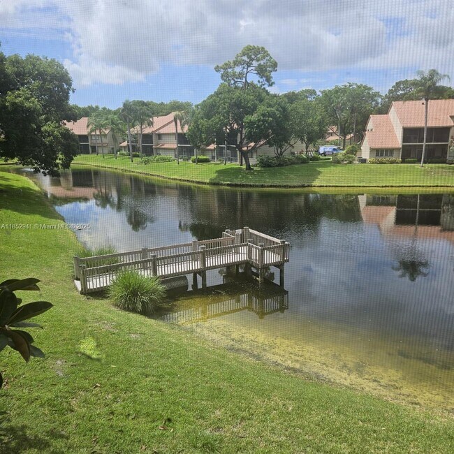 Foto del edificio - 5621 Coach House Cir