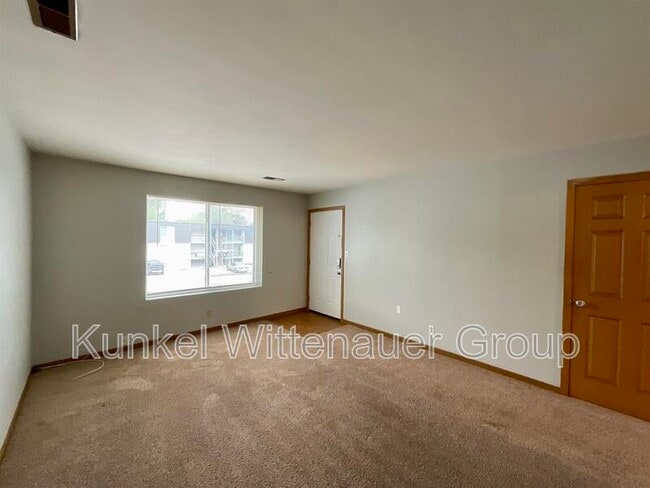 Building Photo - 1705-H Jamestown Road