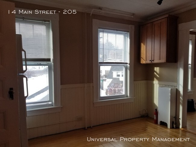 Building Photo - Downtown Meredith - One bedroom Apartment!