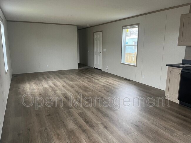 Foto del edificio - 4015 Tower Ave