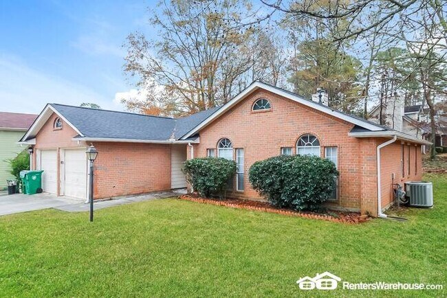 Building Photo - Awesome ranch in Stone Mountain