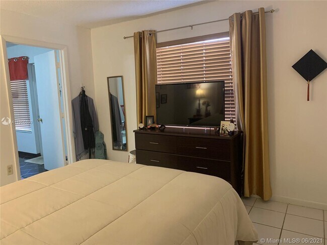 Foto del edificio - 11230 SW 138th St