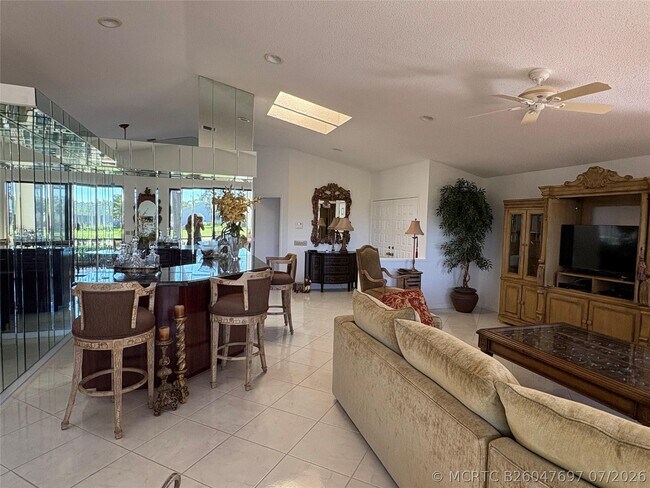 Foto del edificio - 7744 Dundee Ln
