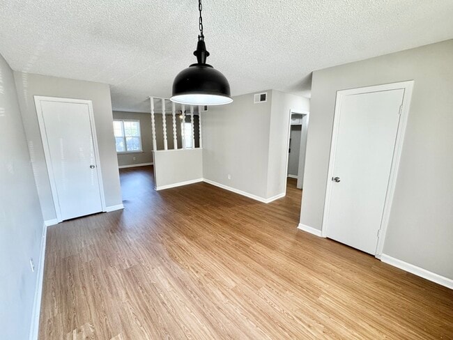 Photo - 5426 Gatehoyse Drive House