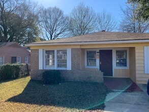 Building Photo - 1741 Desoto St