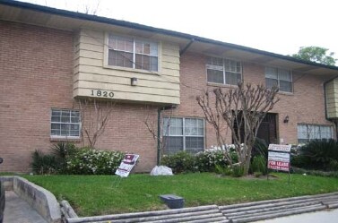 Building Photo - 1820 Binz St