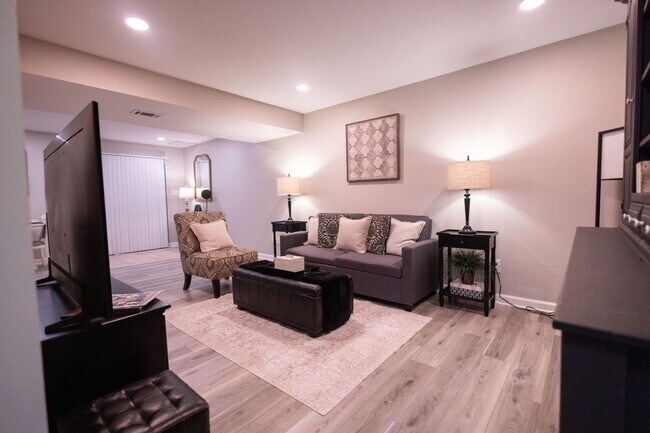 Foto del edificio - 9220 Weathersfield Dr