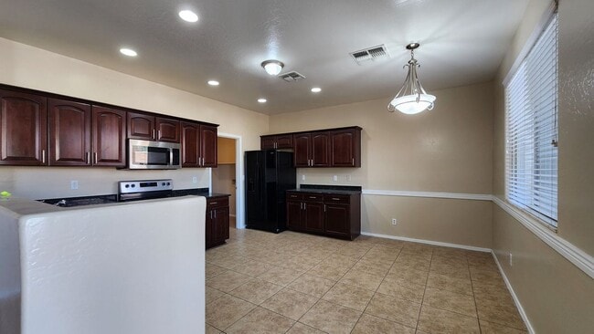 Foto del edificio - 42564 W Palmyra Ct