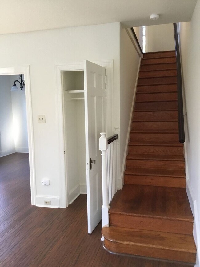 Foto del edificio - 3 br, 2 bath House - 2090 NEW DANVILLE PIKE