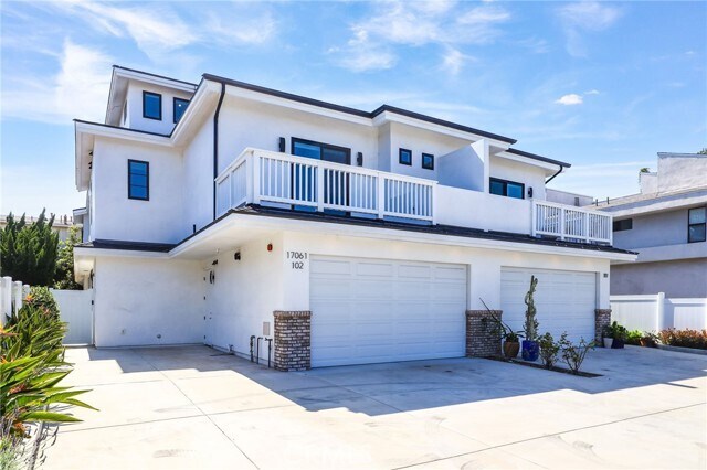 Foto del edificio - 17061 Sandra Lee Ln