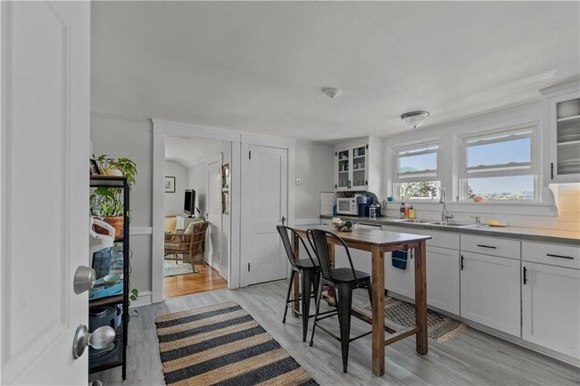 Foto del edificio - 42-42 Webster St