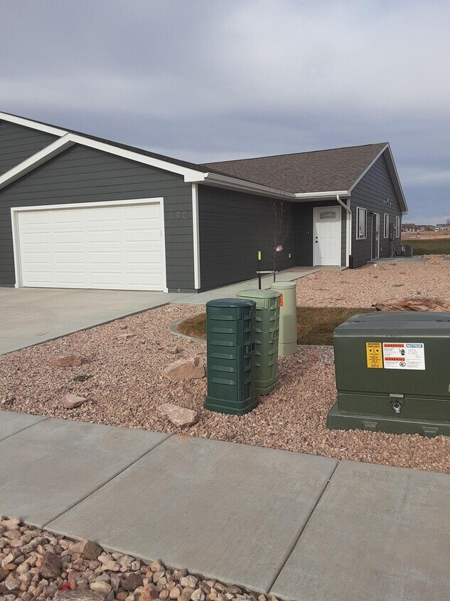 653 Prairie Rd, Box Elder, SD 57719 Townhome Rentals in Box Elder SD