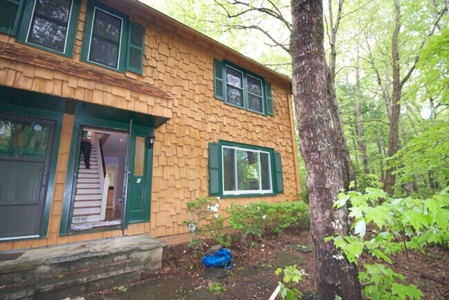 Foto del edificio - 510 Vineyard Rd