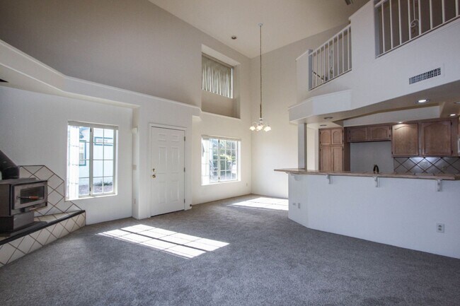 Foto del edificio - 3249 N Hedgewood Dr