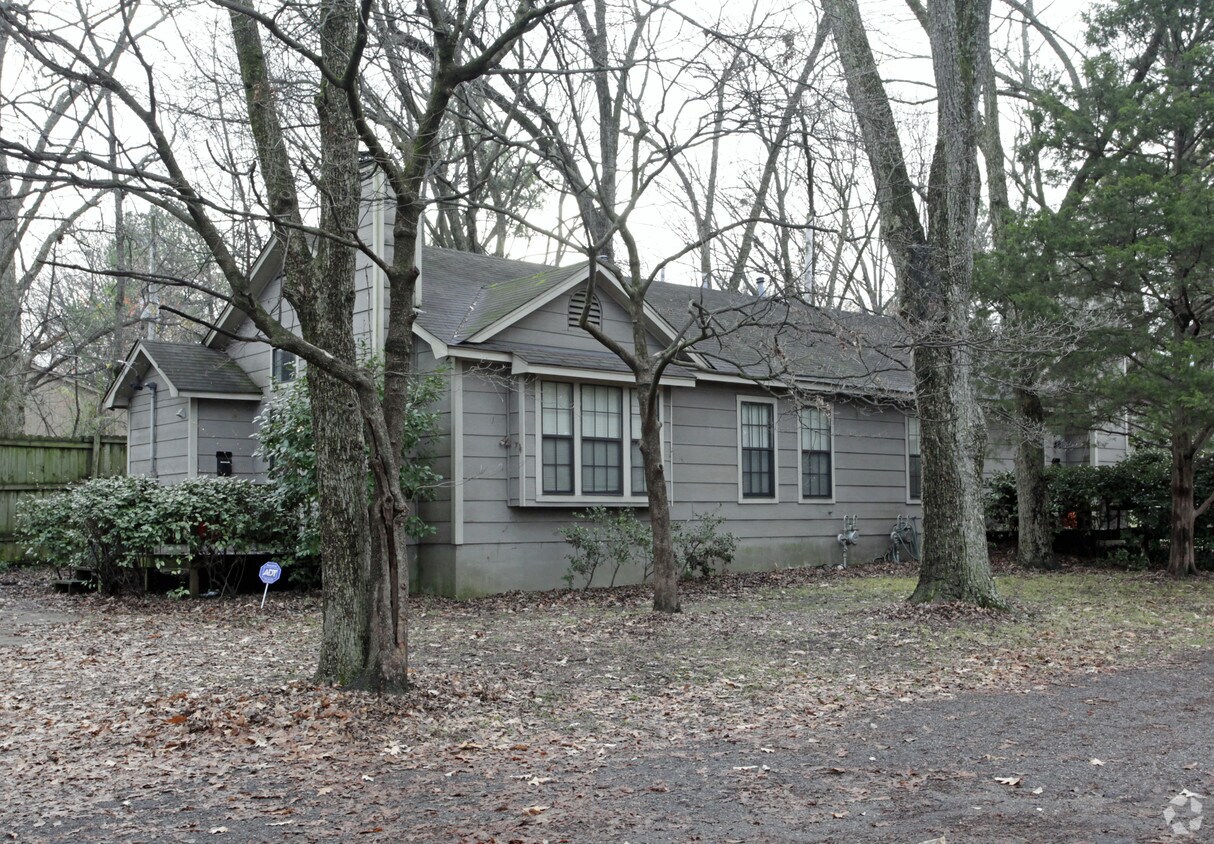 Building Photo - Lagrange Park Cove