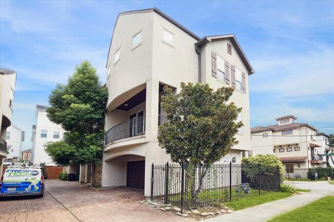 Building Photo - 4004 Feagan St