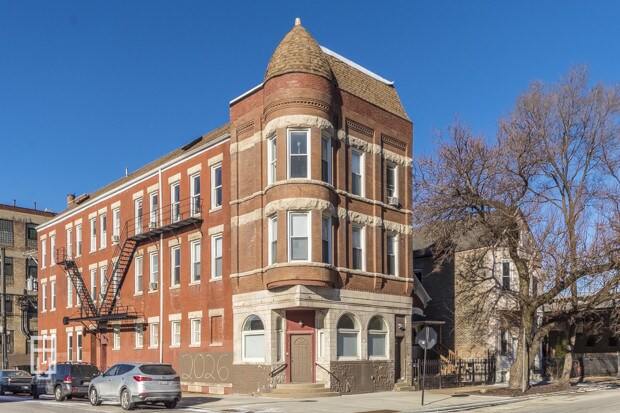 Primary Photo - 2026 S Washtenaw Ave.