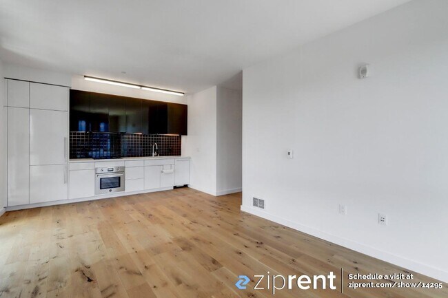 Foto del edificio - 388 Fulton St