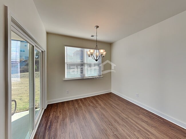 Foto del edificio - 6240 Bridlewood Ln