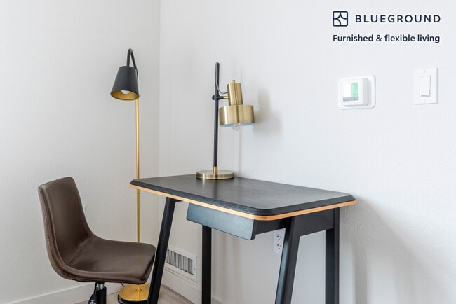 Building Photo - 1698 University Ave