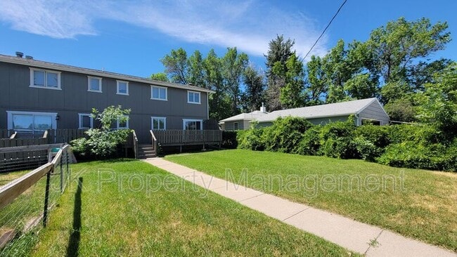 Building Photo - 919 1st Ave SW