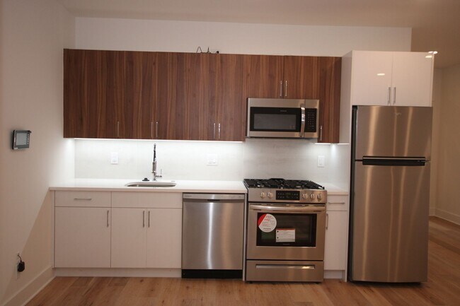 Building Photo - Newly renovated 1 bed apartment in old city
