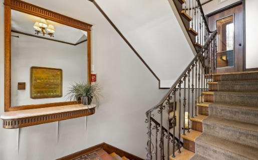 Building Photo - 1120 17th Ave