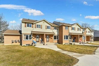 Building Photo - 65 Fort St