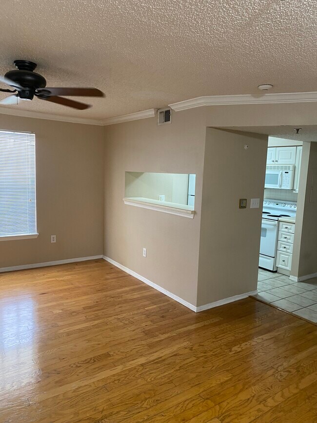 Foto del edificio - 1000 W Horatio St