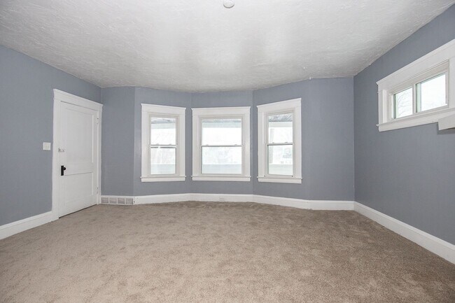 Foto del edificio - 969 Parkway Rd