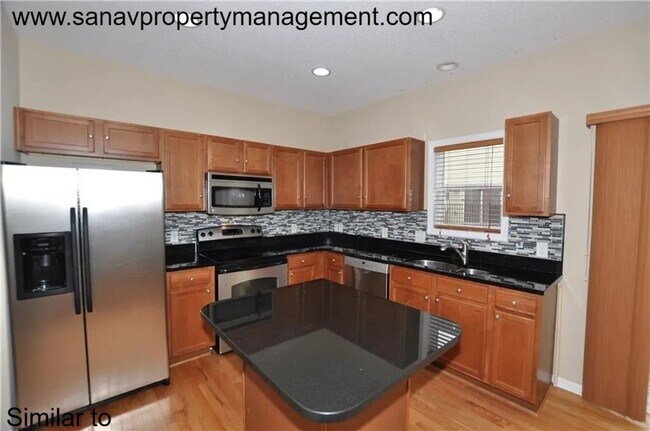 Foto del edificio - ? Stylish 2-Bedroom Townhome in Prime West Des Moines! Move in Special- May rent free