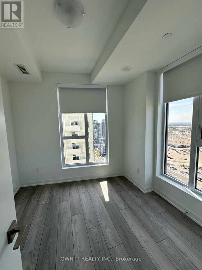 Building Photo - 498 Caldari Rd