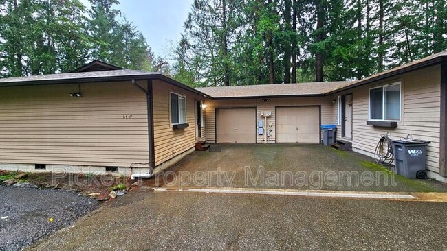 Building Photo - 6449 Lewis NE Dr