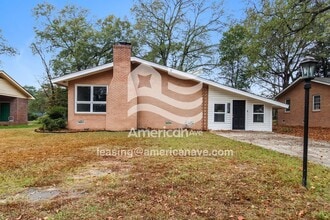 Building Photo - 2520 Stonehenge Dr