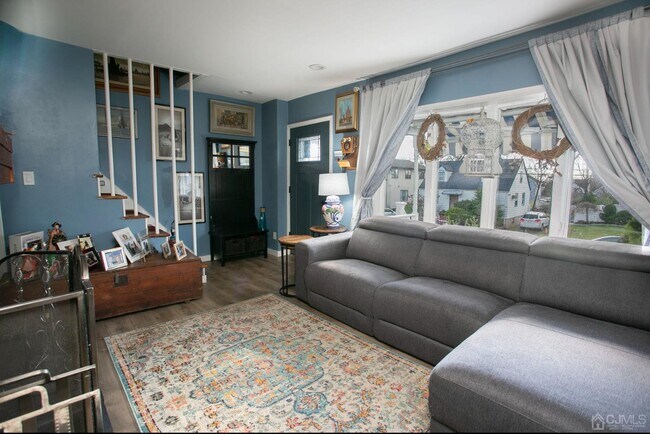 Foto del edificio - 38 Evergreen Ave