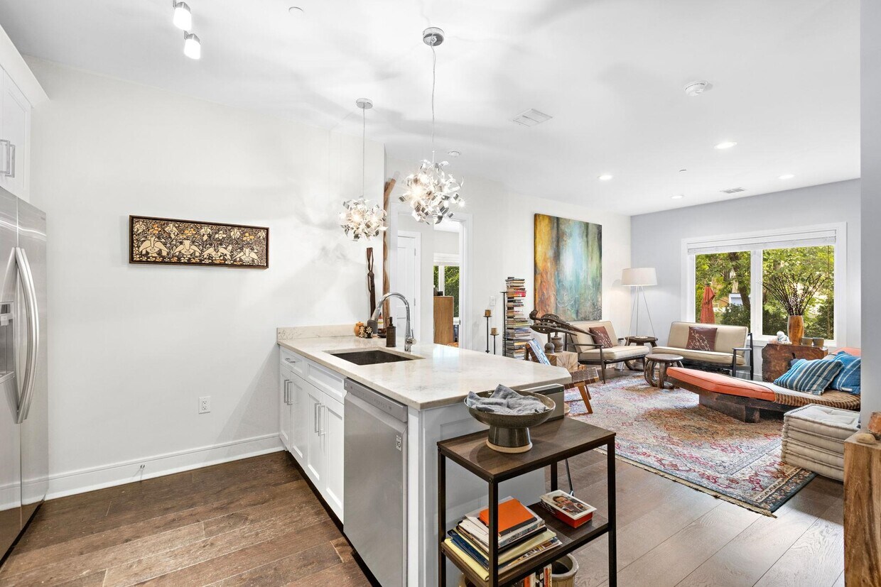 Foto principal - 801 Palisade Ave