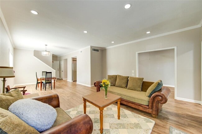 Building Photo - 1602 Prairie Grove Dr