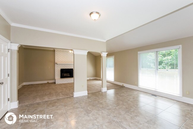 Building Photo - 5225 Silchester Ln