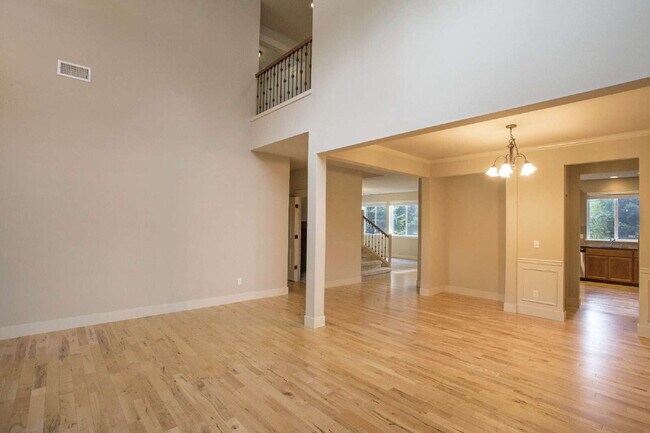 Foto del edificio - Beautiful 4 Bedroom in Bothell