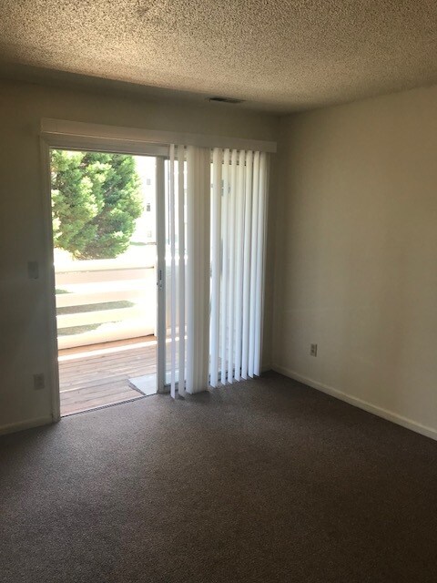 Photo - 9623 Vinca Cir Apartments