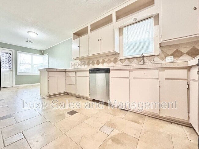 Foto del edificio - 1136 NW 49th St